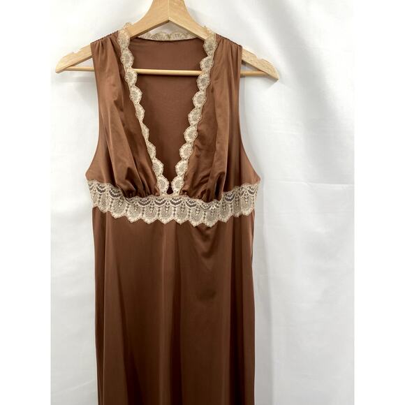 Vanity Fair Vintage Brown Cream Lace Maxi Slip Dress - Picture 2 of 6
